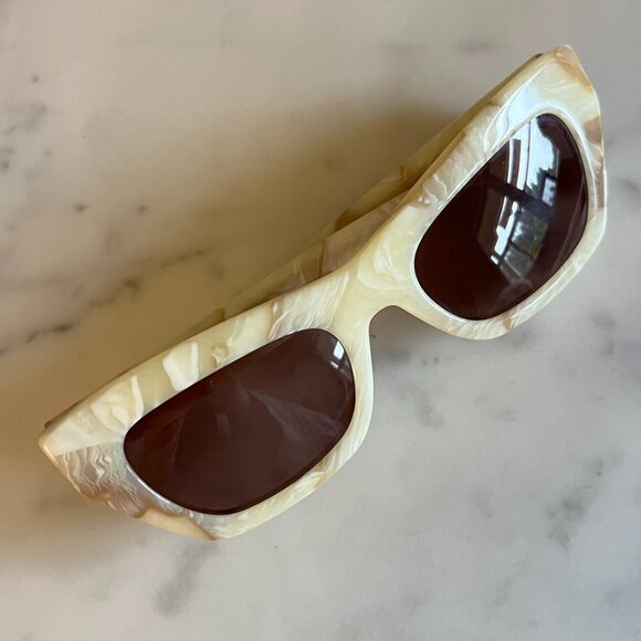 APERÇU x Claire Rose Athens (bone white) LIMITED EDITION - Picture 4 of 7